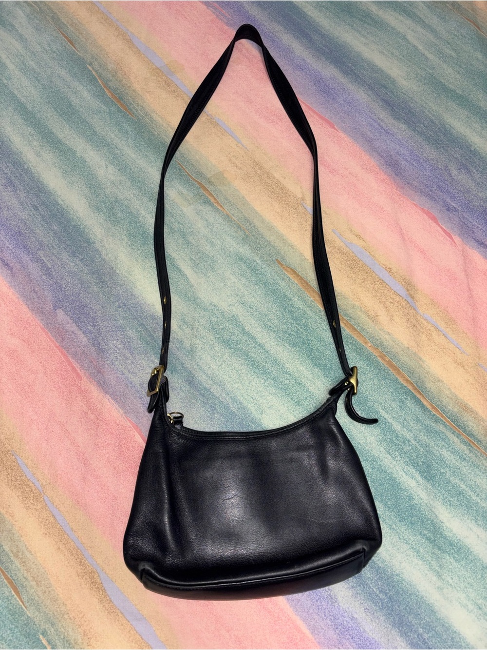 Vintage Coach 9136 Legacy Small Zip black brass leather hangtag adjustable - Picture 4 of 7